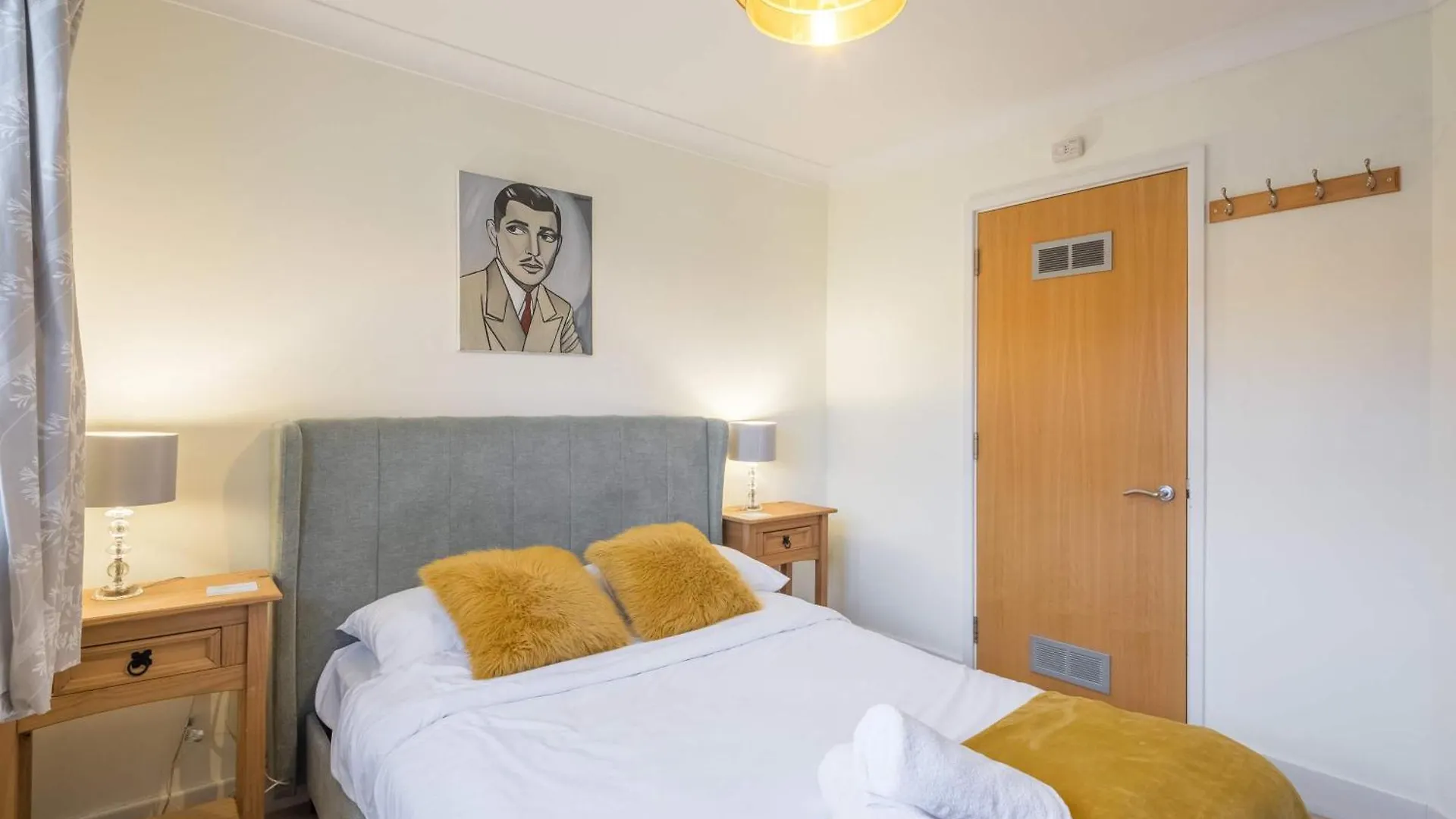 Apartment Fabulous Central 3Bed Apt - With Parking Cambridge
